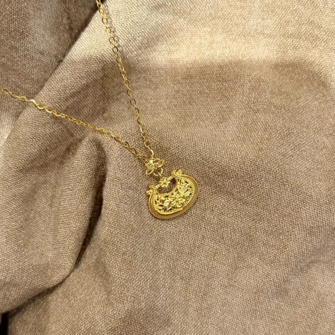 Gold Filigree Lock Of Good Bag Light Luxury Necklaces