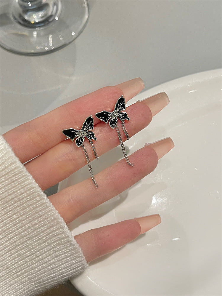 Cool Black Butterfly Female Personalized Temperament Earrings