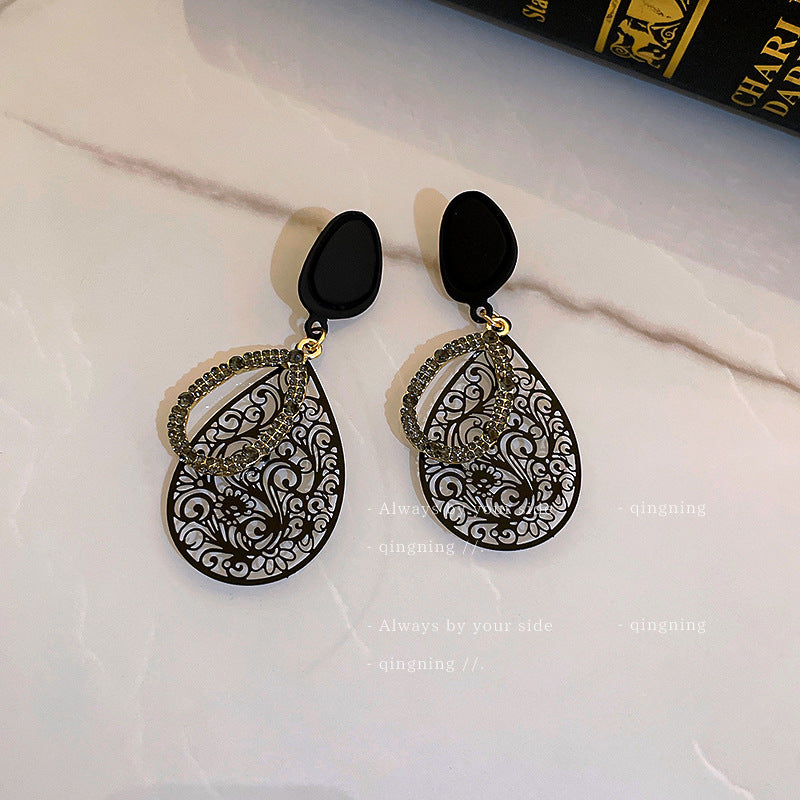 Niche Design Vintage High-grade Light Luxury Earrings