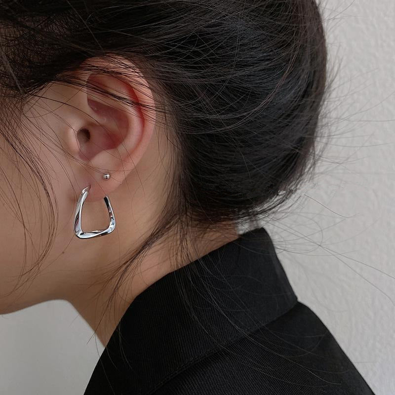 Elegant Light Luxury Female Creative Sense Smart Fashion Earrings