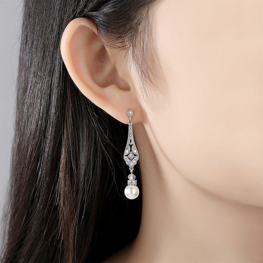 Women's Fashion Simple Copper Studded With Zircon Earrings