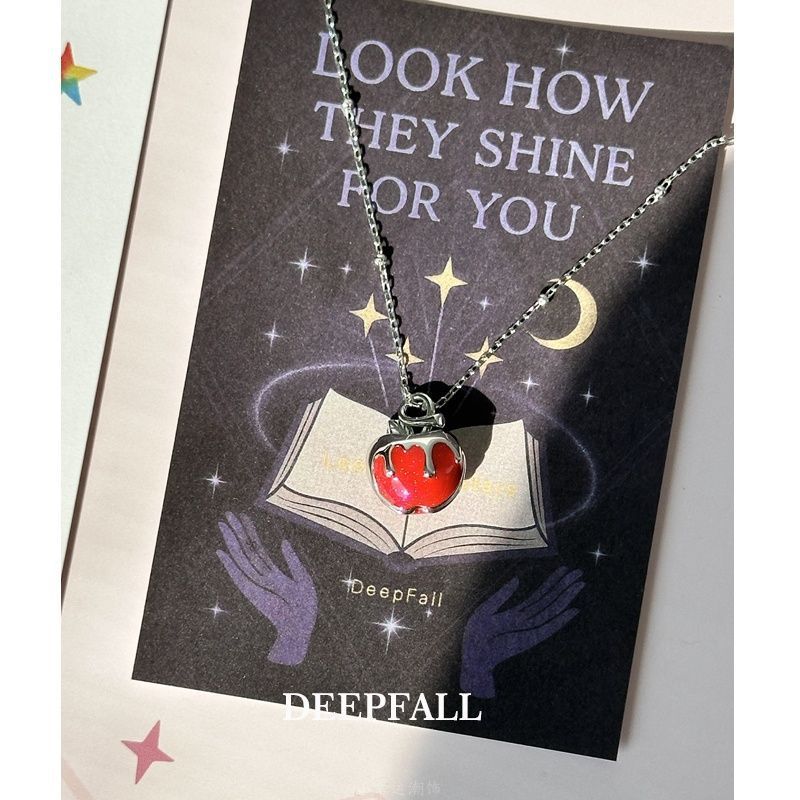 Safe Smooth Christmas Romantic Red Apple Clavicle Chain Pendants
