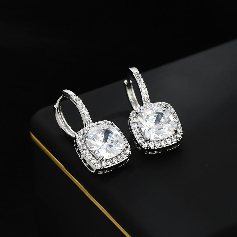 Micro Inlaid Zircon Temperament Female Niche Design Sweet Pink Stud Earrings