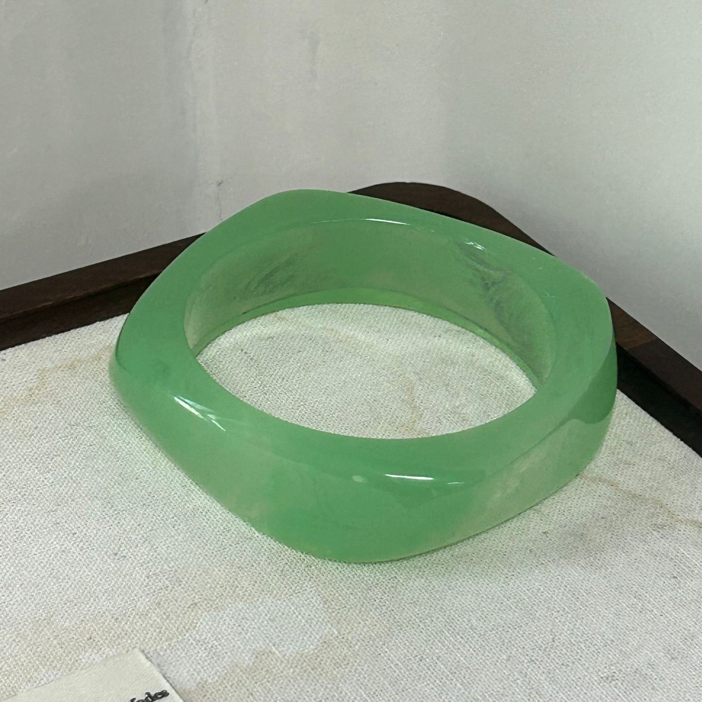 Women's Irregular Blooming Resin Curved Girlfriends Bracelet