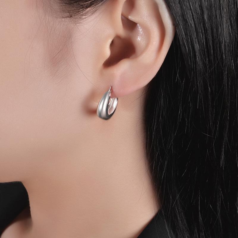 Simple Glossy Circle Clip Design Round Popular Ear Buckle