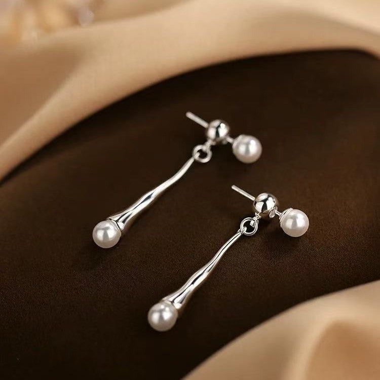 Women's Needle Water Drop Pearl Minority Design Light Earrings