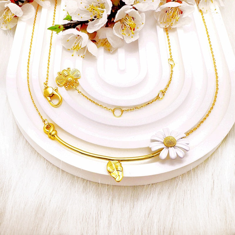 Sweet Little Daisy Bee Asymmetric Shape Sier Rings