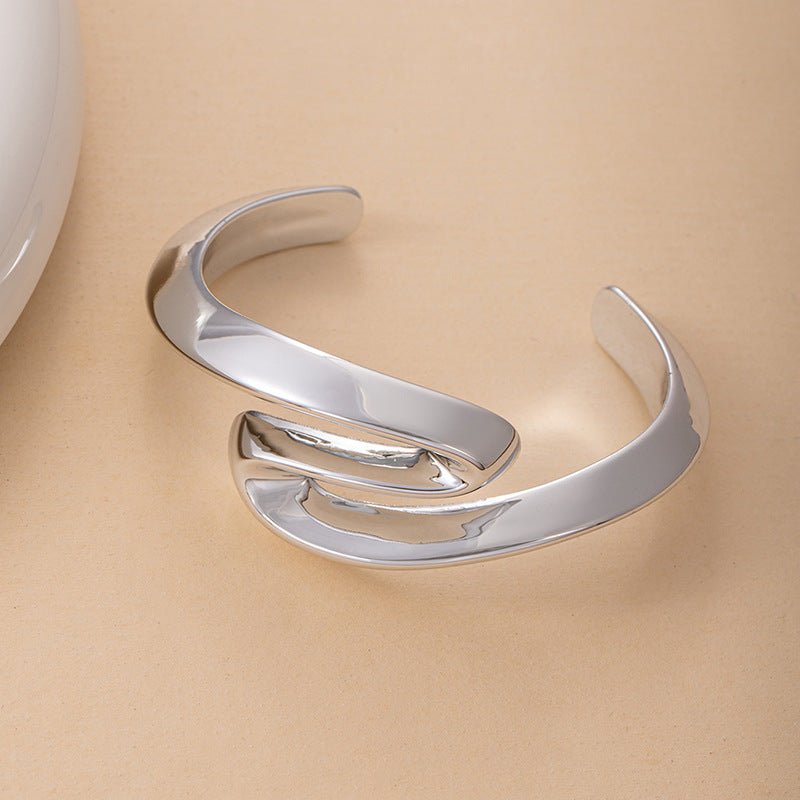 Electroplated Glossy Texture Open-ended Fashionable Exquisite Bracelets