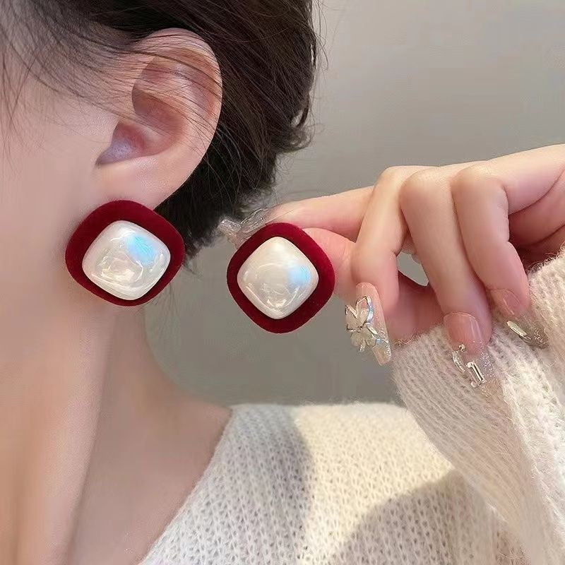Luxury High Sense Delicate Niche Design Earrings
