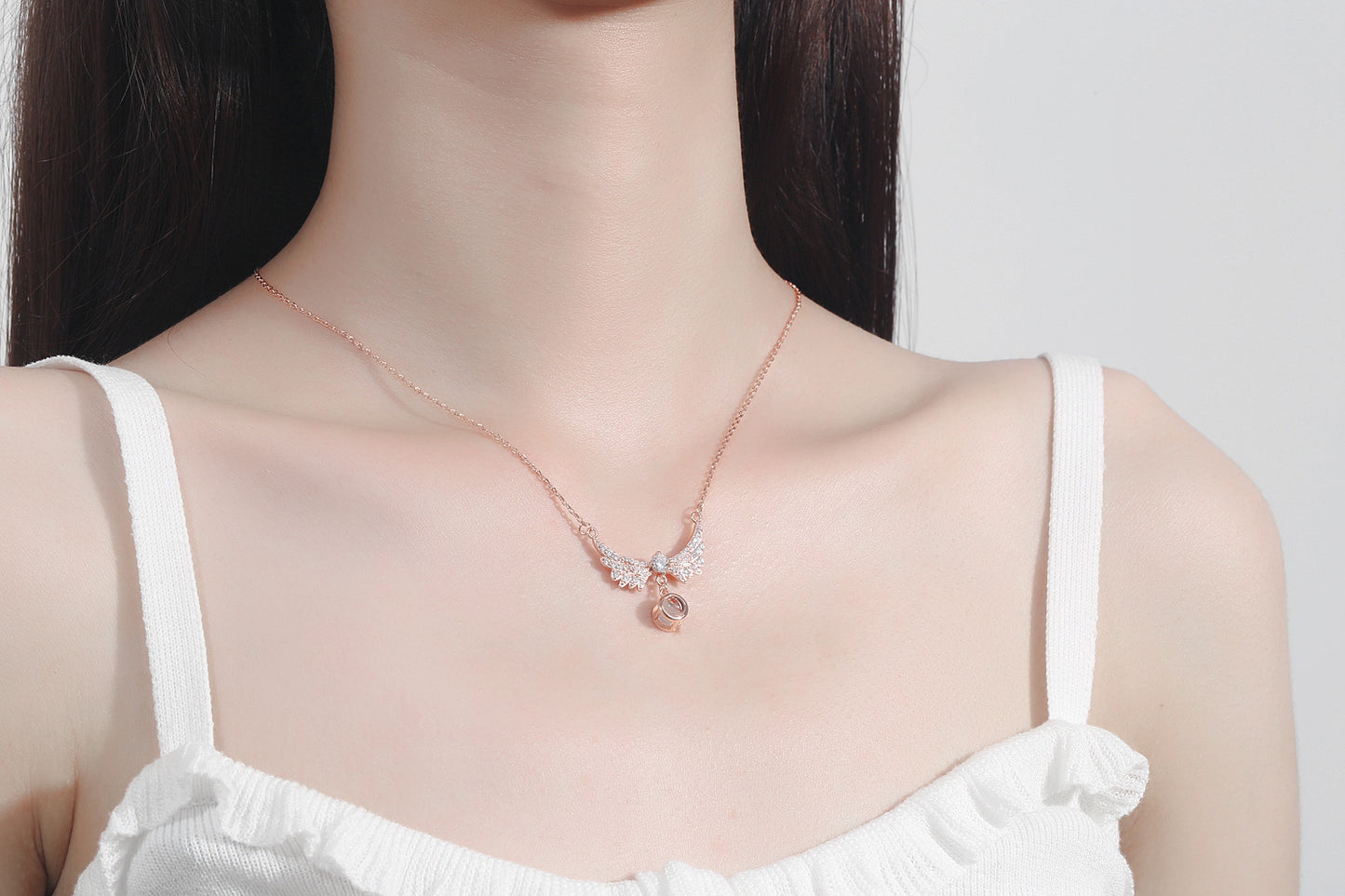 Projection Languages Angel Wings Ladies Clavicle Chain Necklaces