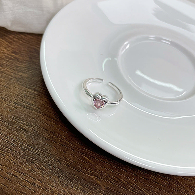 Einfache Nischenaccessoires aus Sterlingsilber für Damen mit kalten Ringen