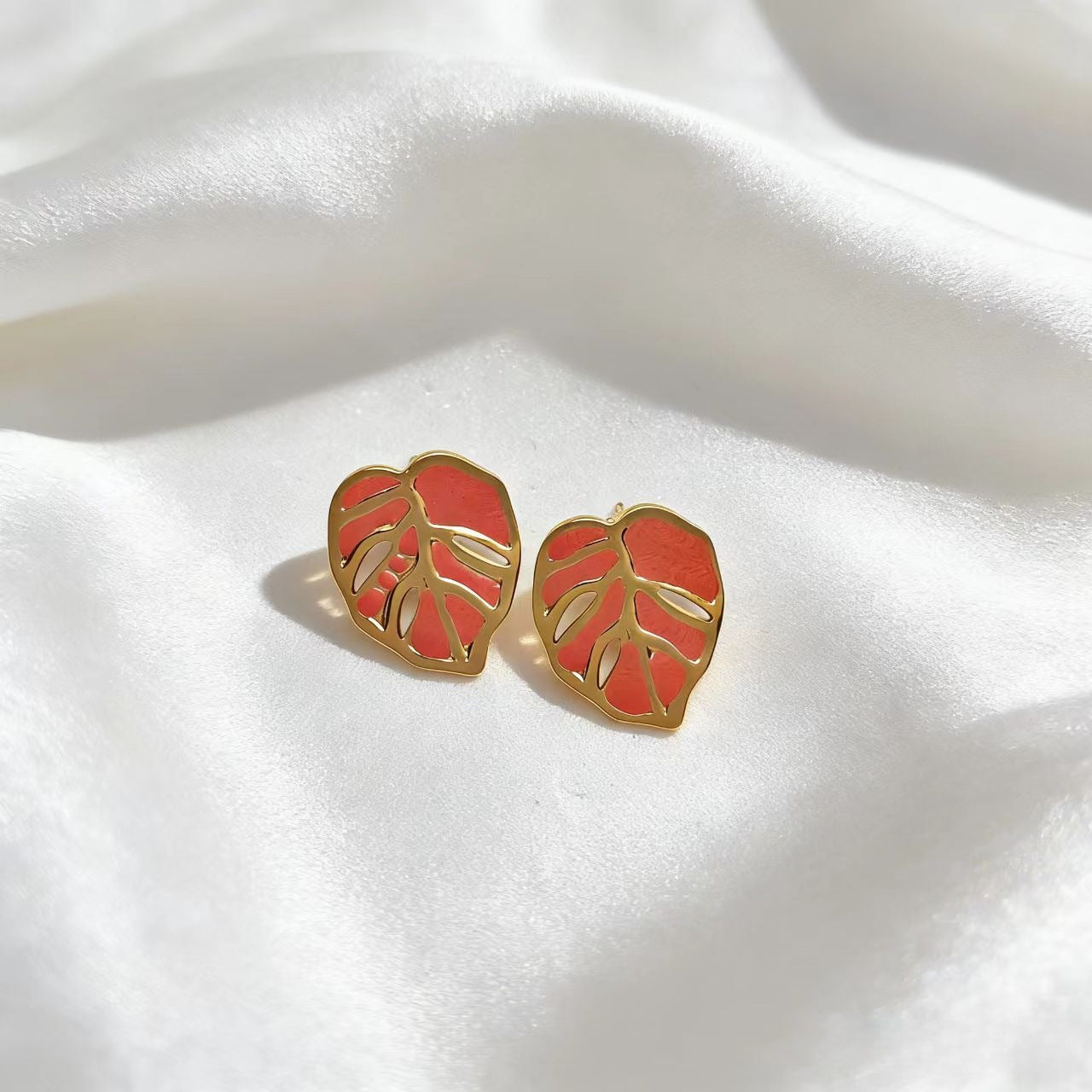 Niche Design Female Drop Oil Leaf-shaped Earrings