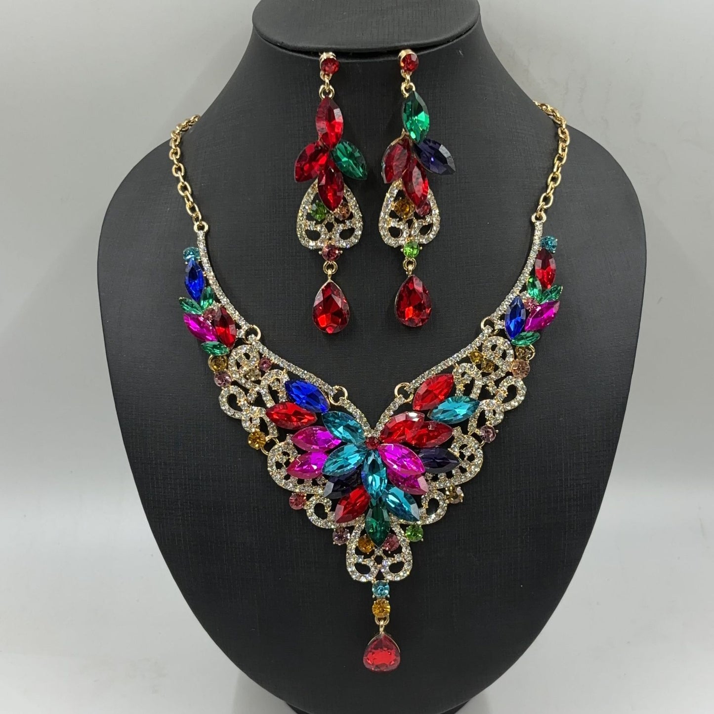 Women's Fashion Temperament Alloy Electroplating Banquet Formal Jewelry Set