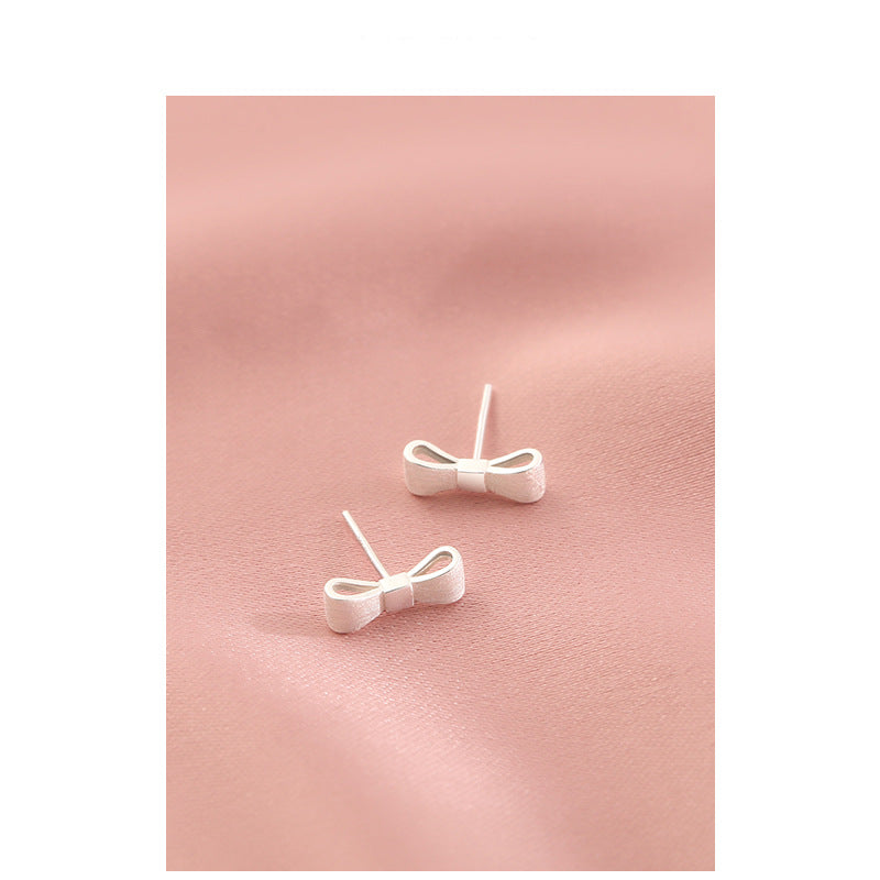 Women's Sier Bow For Simple And Compact Earrings