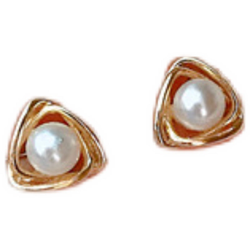 Women's Elegant Triangle Pearl Simple Niche Design Earrings