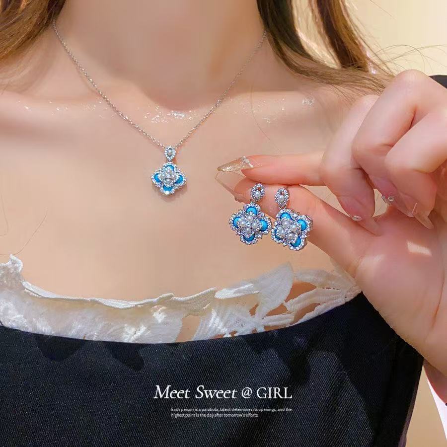 Women's Zircon Turquoise Flower Pearl Light Luxury High-grade Exquisite Temperament Wild Jewelry Set