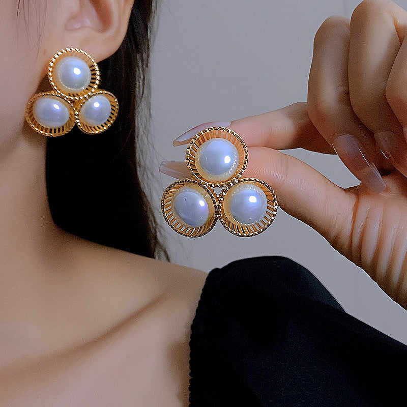 Retro Hollow Pearl Ear Cold Style Unique Earrings