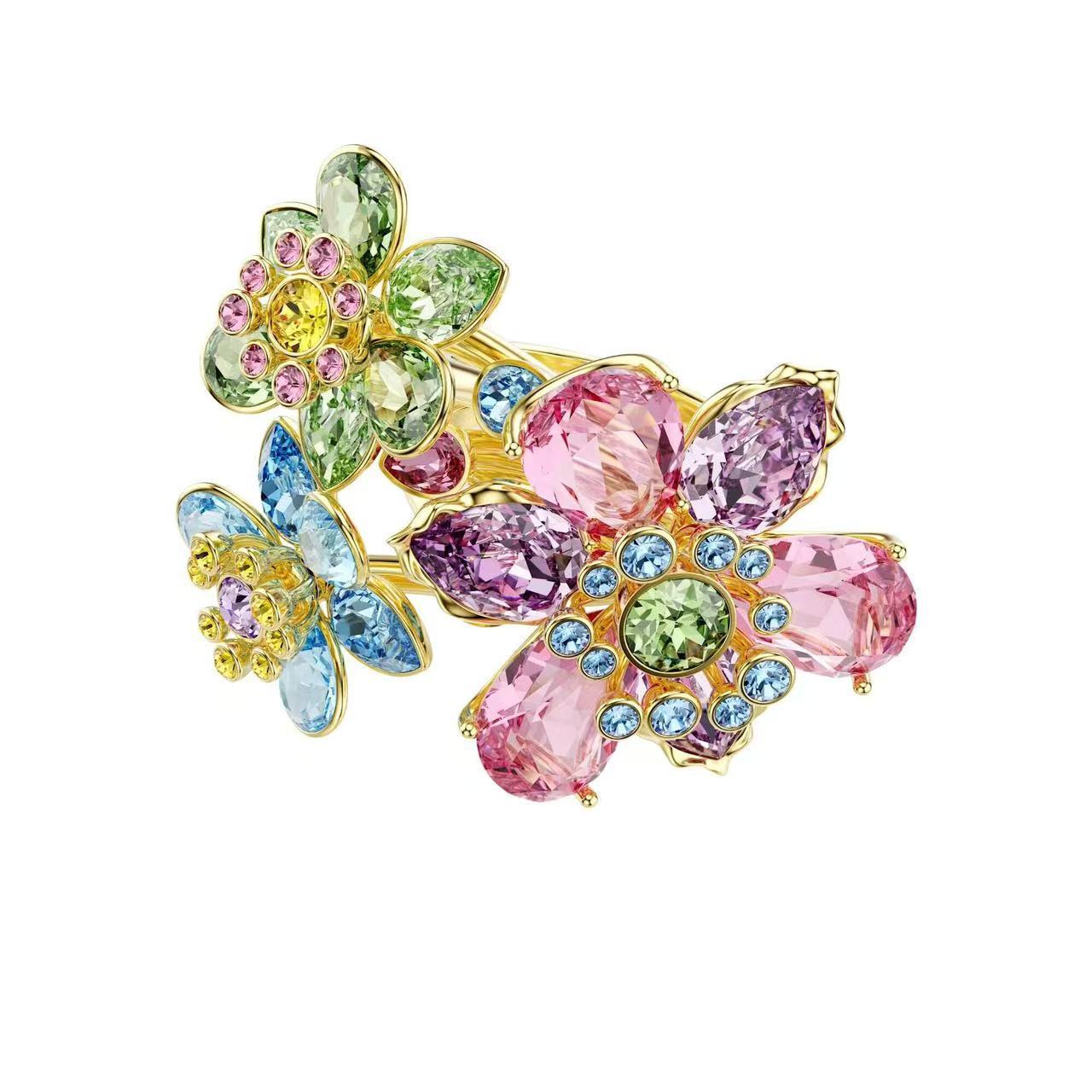Austrian Crystal Flowers Rich Candy Ear Jewelry Set