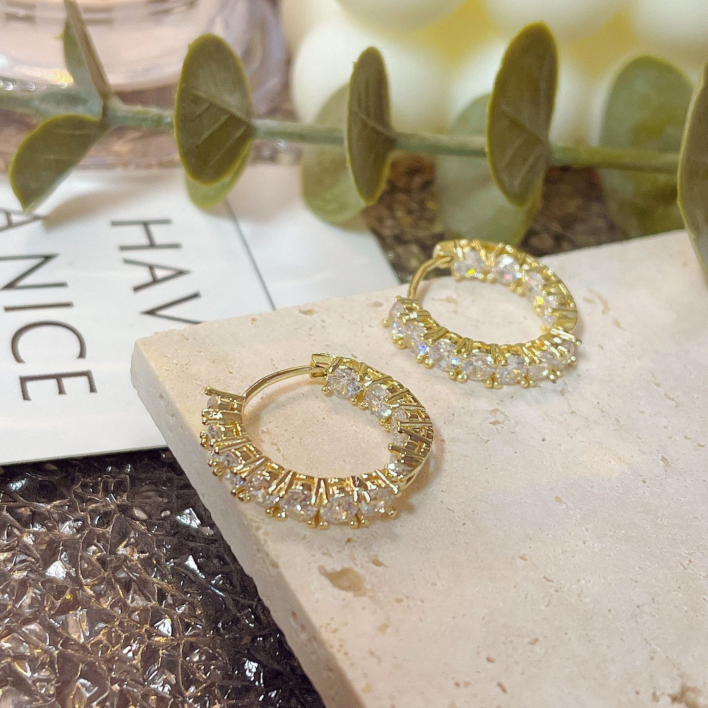 Luxury Pink Zircon Circle Ear Clip Niche Design Personality Earrings