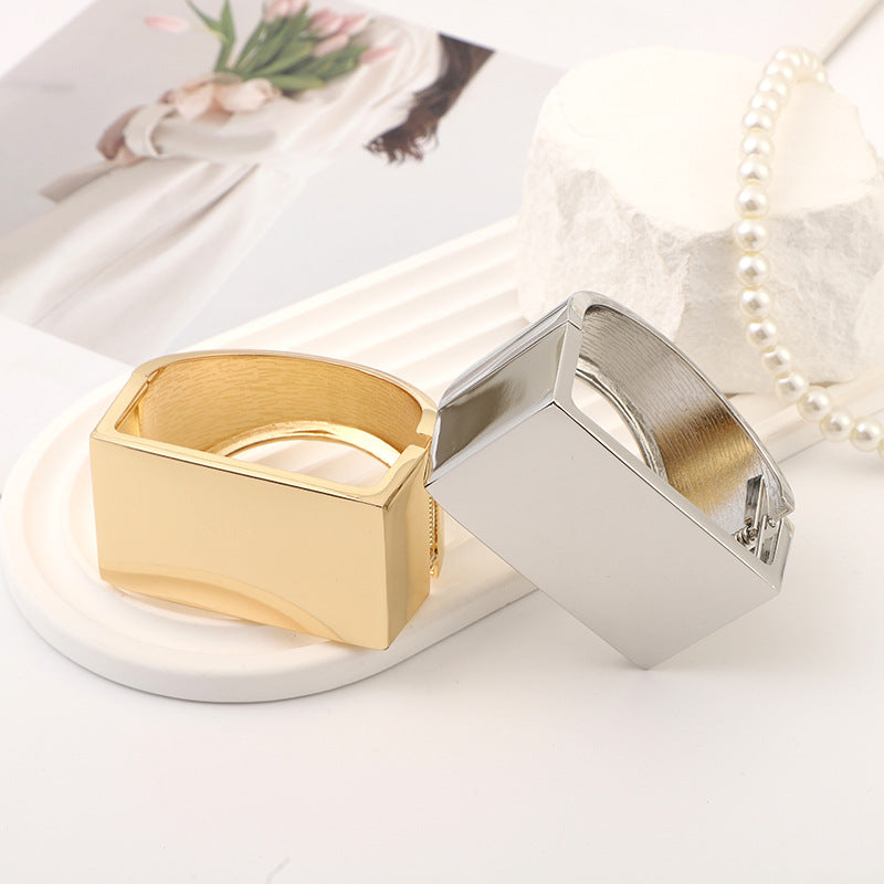 Minimalist Exaggerated Punk Unisex Style Geometry Rectangle Design Glossy Bracelet