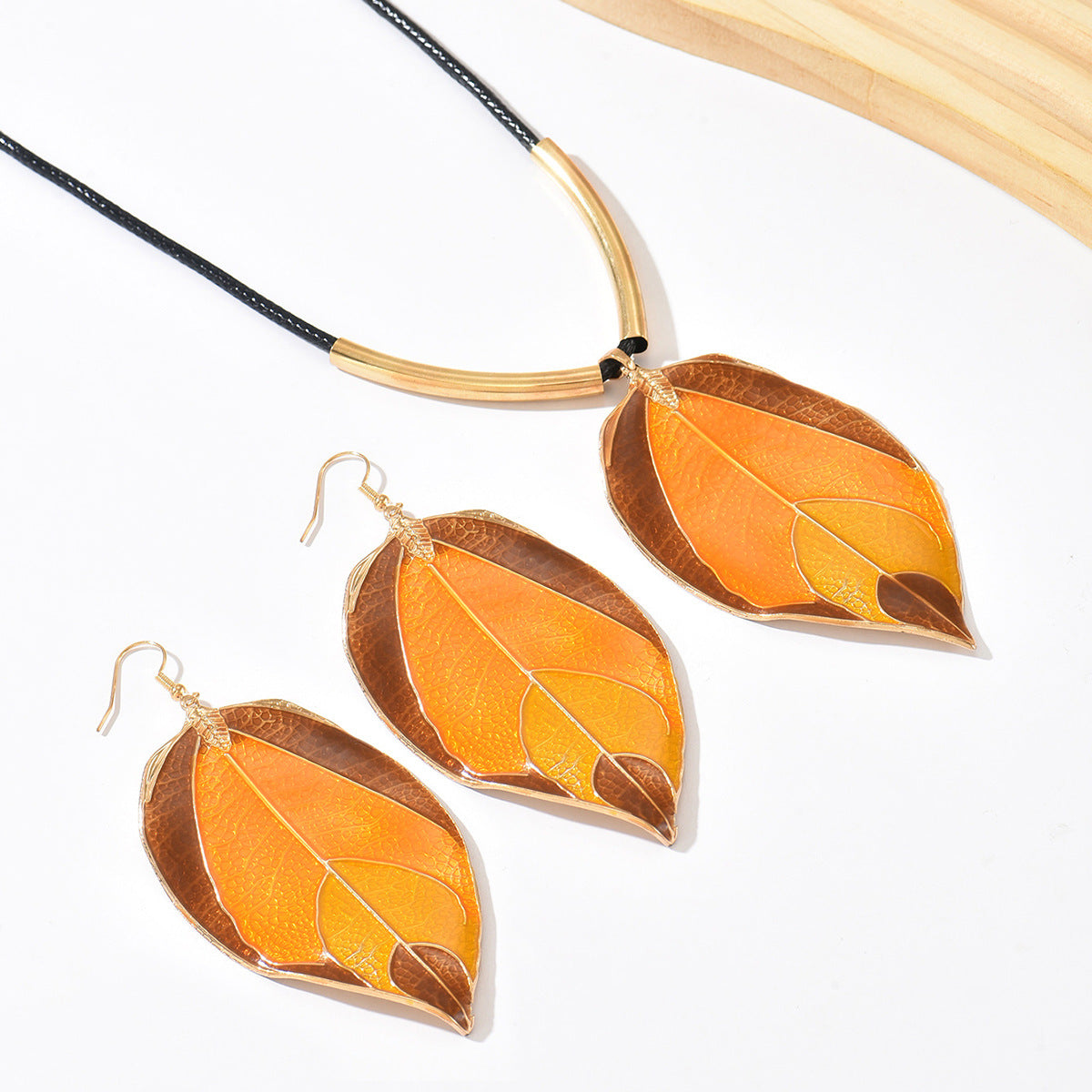 Women's Dripping Oil Leaves Suitable For Street Jewelry Set