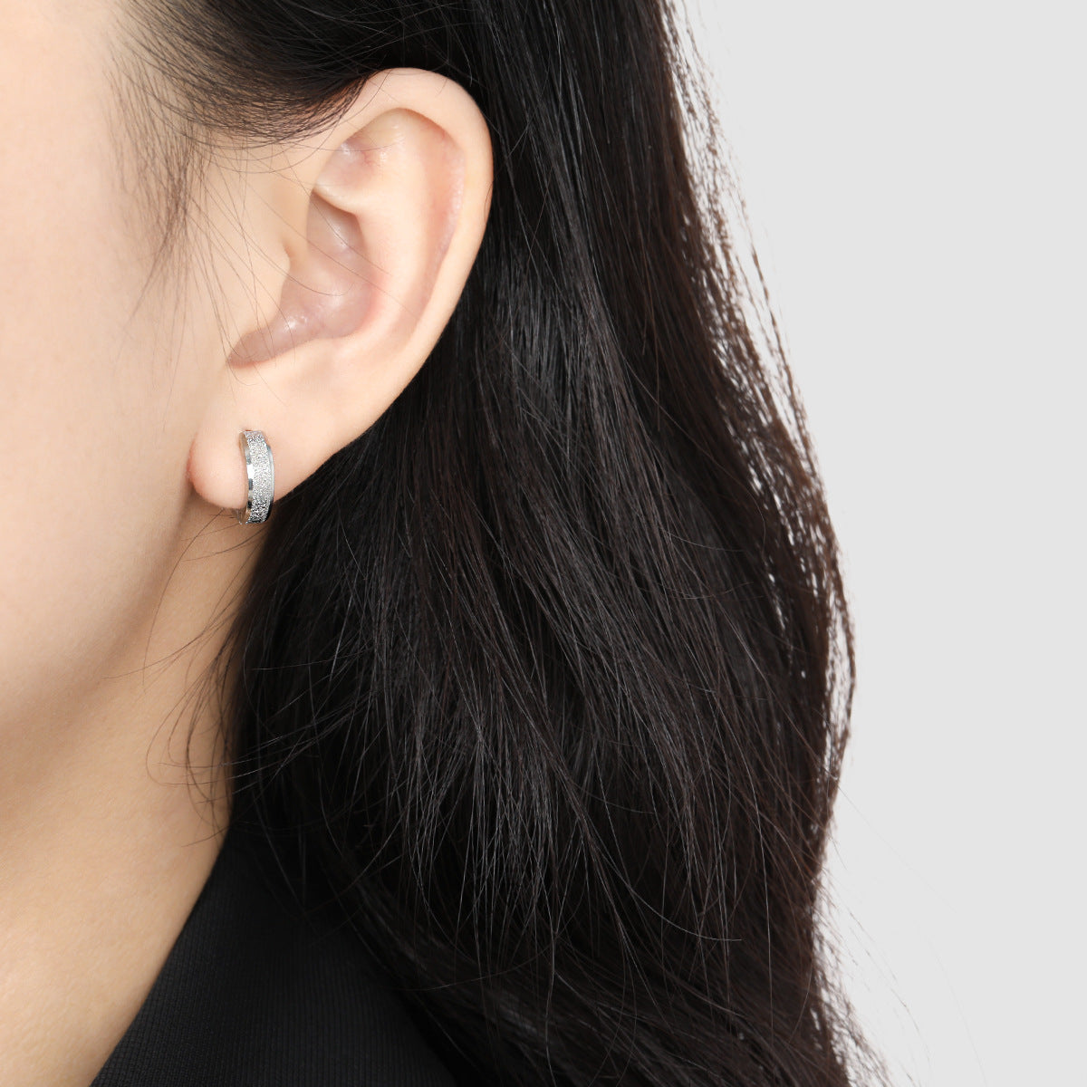 Women's Simple Beveled Frosted Fashion Unique Gold-plated Titanium Steel High-grade Rings