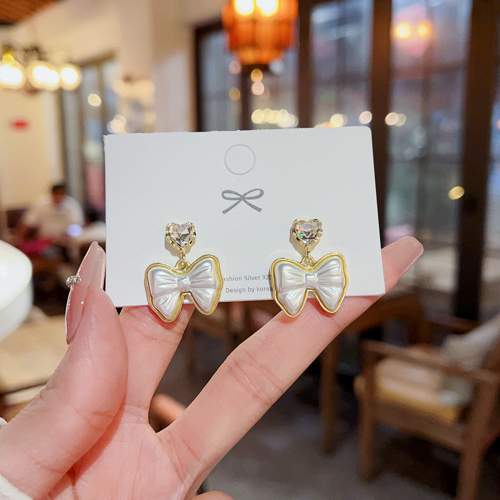 Women's Sweet Bow Light Luxury Pearl High Earrings