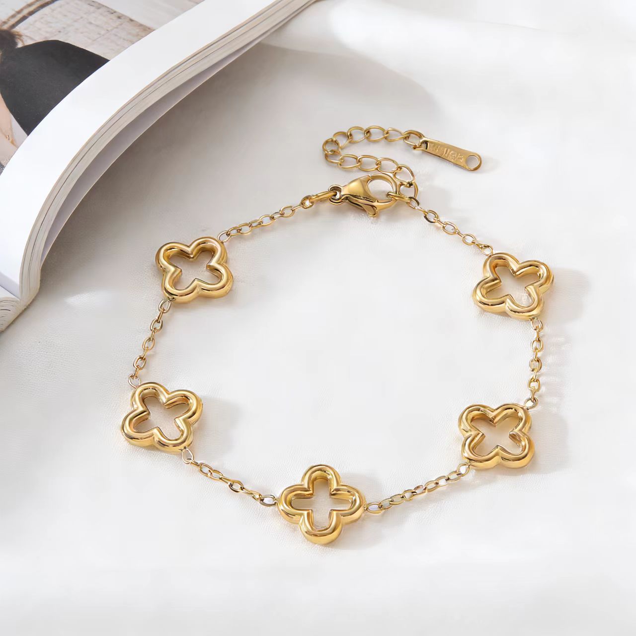 Stainless Steel Hollow Clover Four-leaf Ear Fashionable All Bracelets