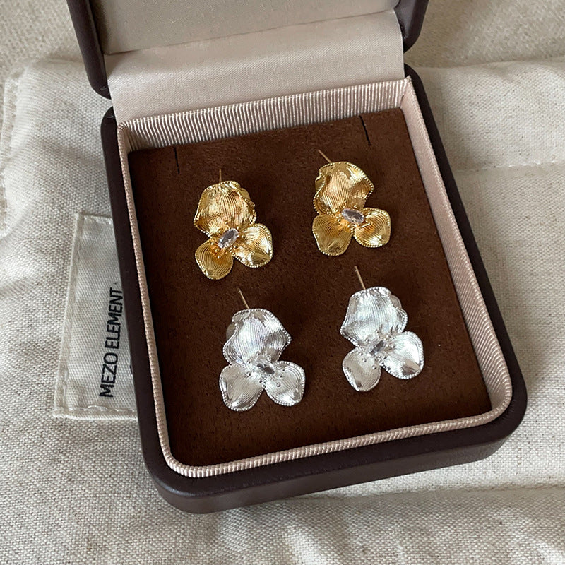 Women's High-grade Micro Inlaid Zircon Brushed Flower Metal Simple Temperament Earrings