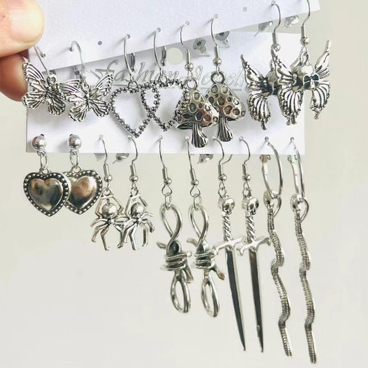 Creative Retro Exaggerated Snake Dagger Spider Earrings