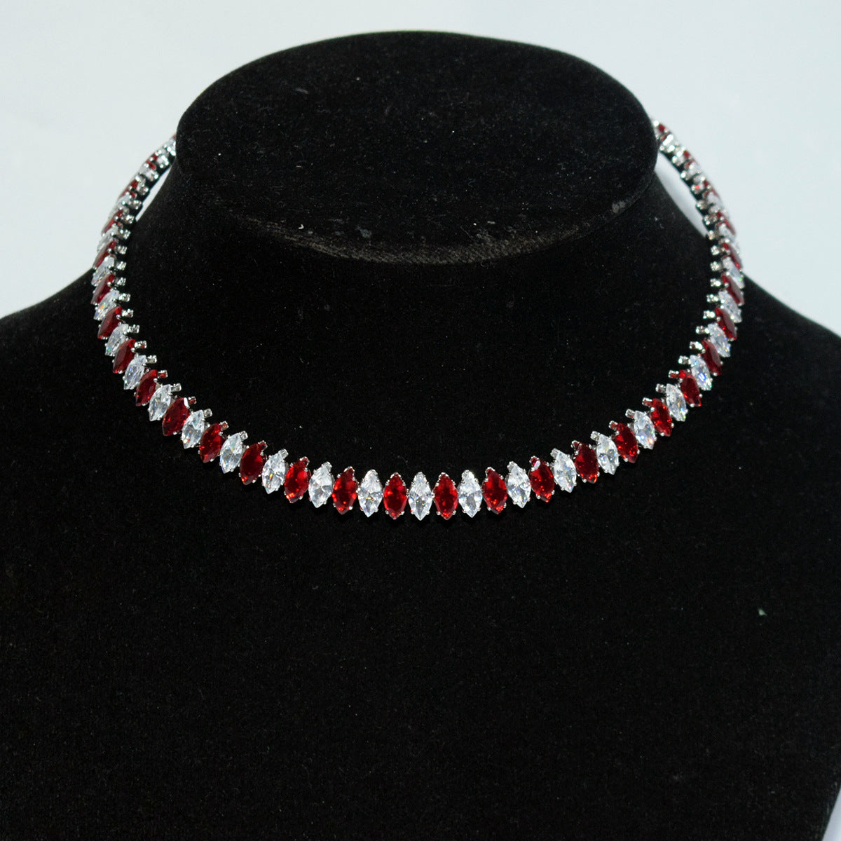 Women's Luxury Zircon Collar Ear Three-piece Horse Eye Fashion Jewelry Set