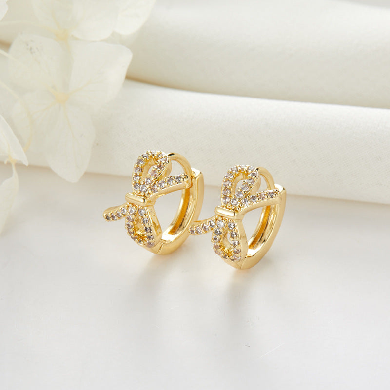 Women's Classic Style Simple Zircon Clip Temperamental Minority High-grade Ear Buckle