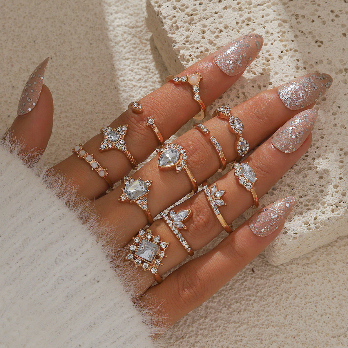Women's Fashion Vintage Punk Style Geometric Hollow Rings