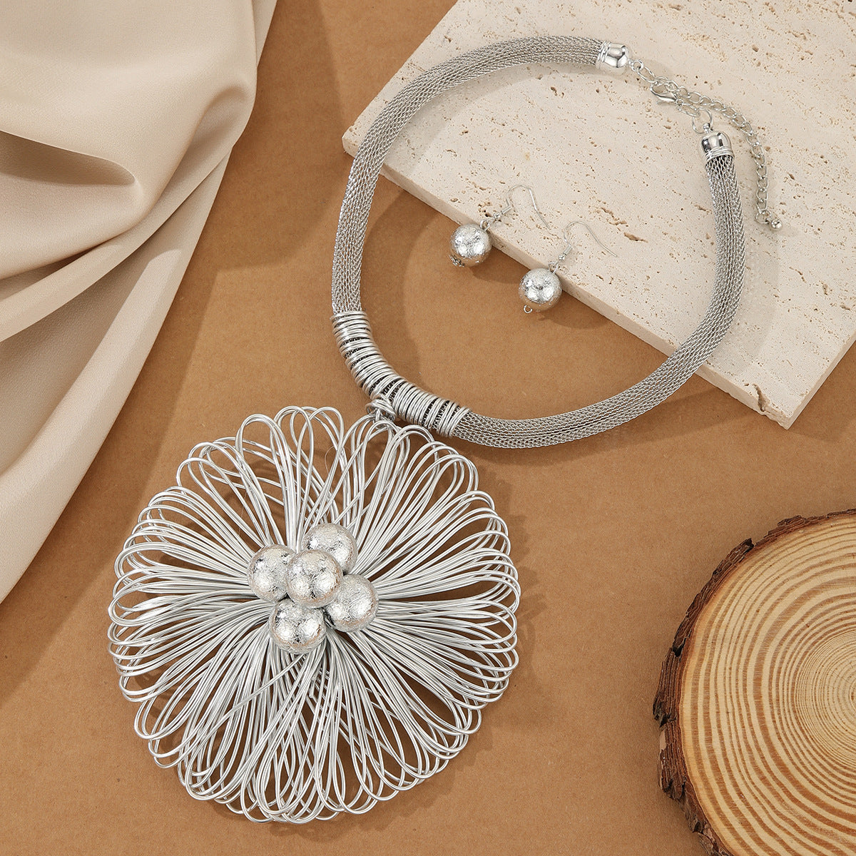 Exaggerated Aluminum Wire Large Flower Suite Jewelry Set