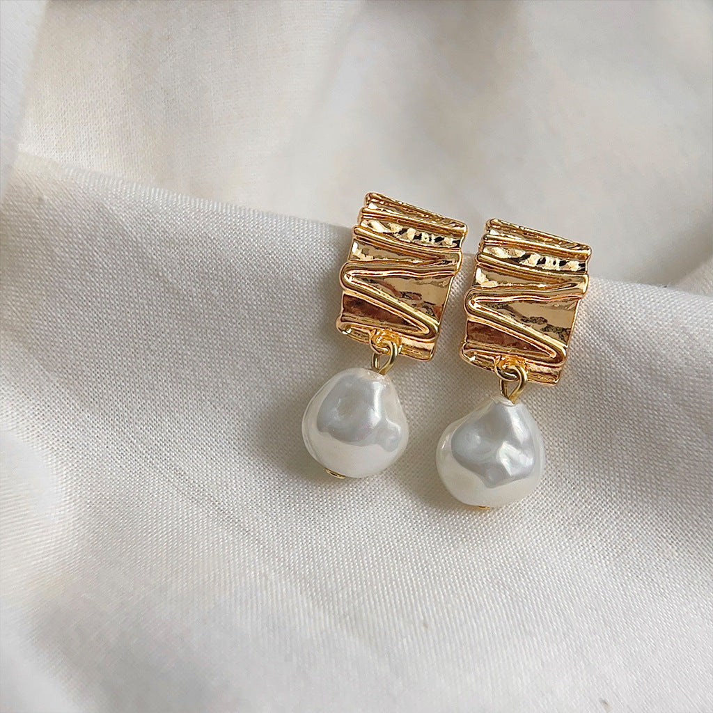 Women's Baroque Irregular Pearl Elegant Simple And Earrings