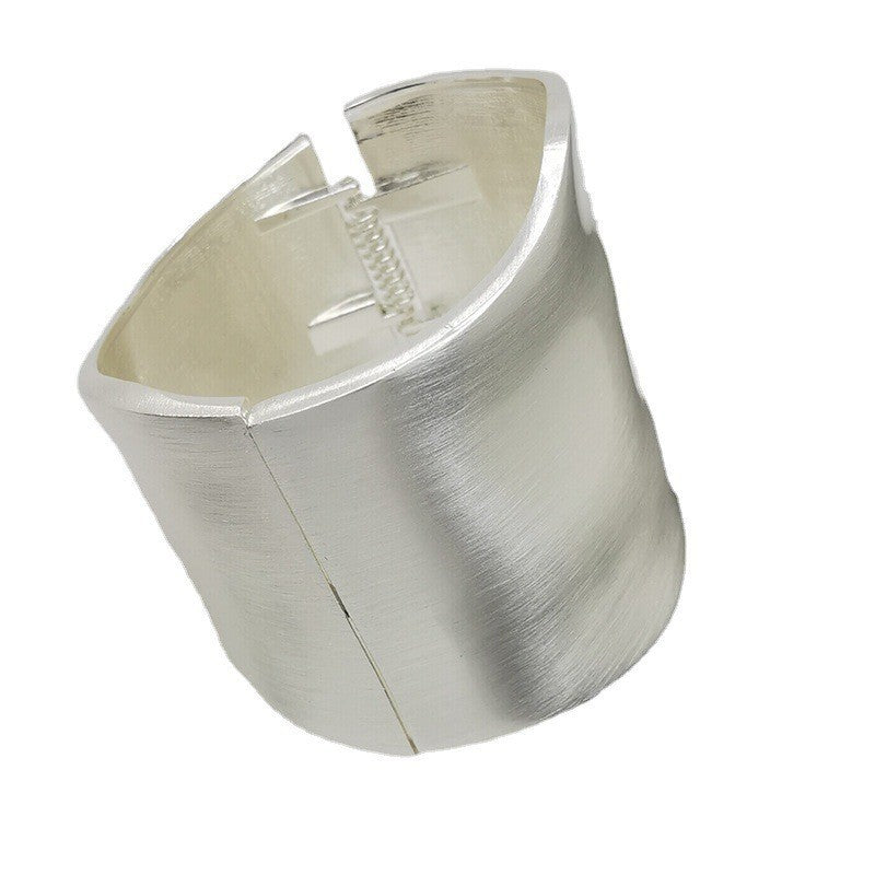 Women's Exaggerated Gold Wide-brimmed Fashion Drawing High-grade Bracelets