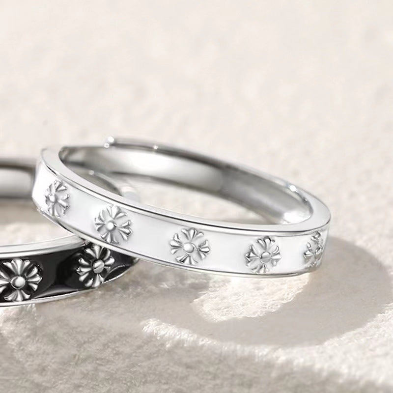 Women's & Men's & Flower-de-luce Couple And Fashion Simple Cruciate Flower Rings