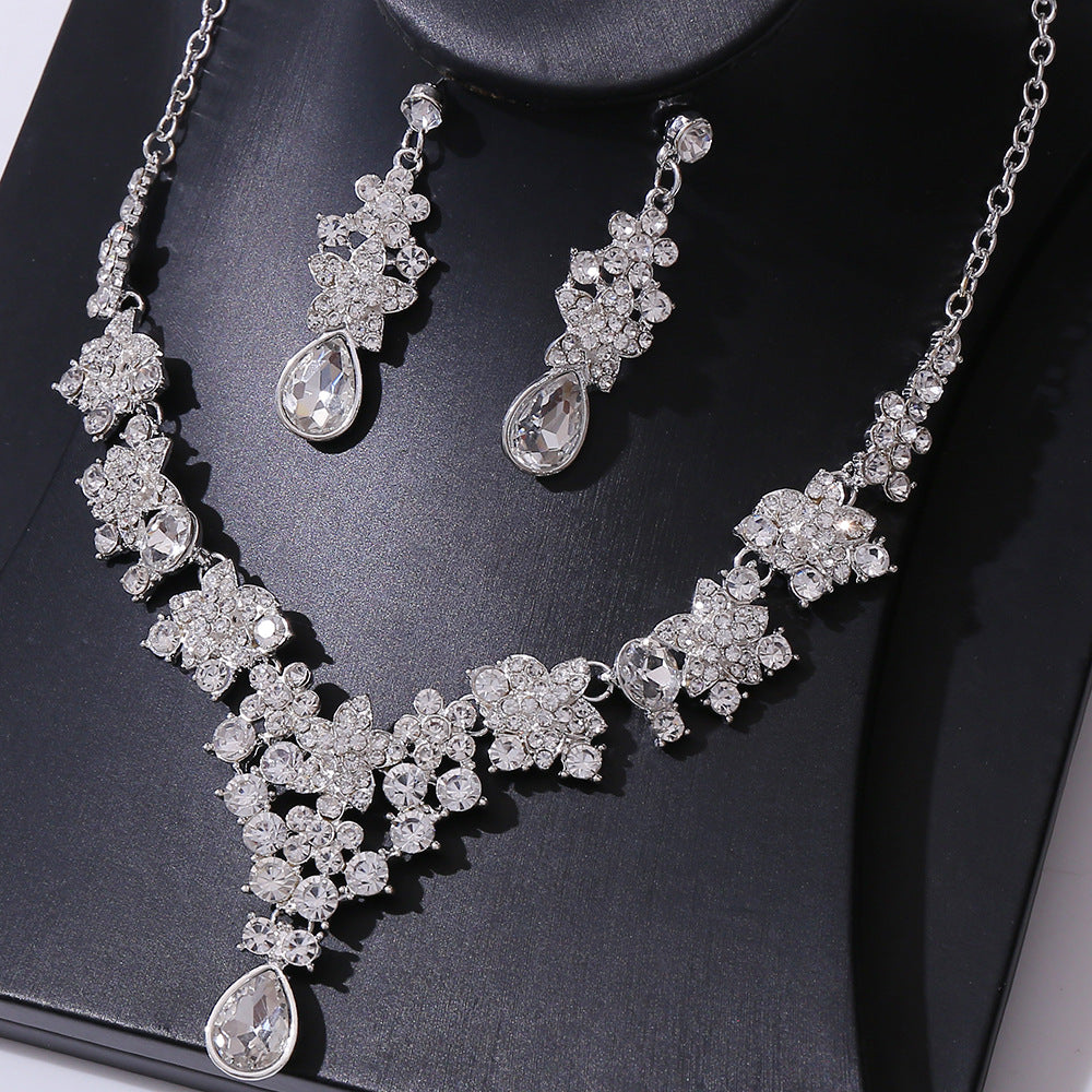 Fashionable Elegant Crystal Bridal Suit Rhinestone Necklaces