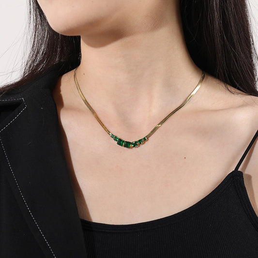 Women's Vintage Emerald Zircon Snake Bones Chain Fashionable Temperamental Necklaces