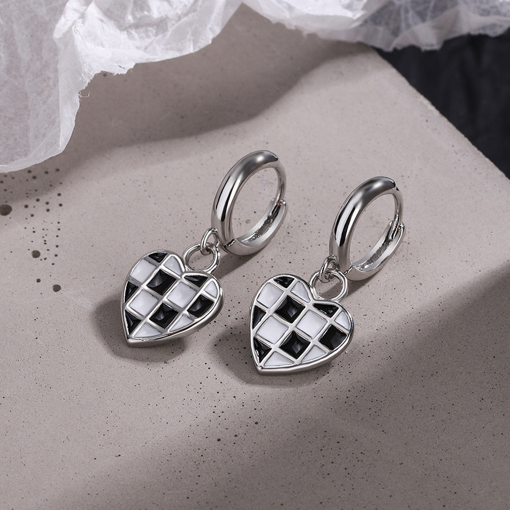 Epoxy Chessboard Plaid Heart-shaped Trendy Female Niche Design Mosaic Ear Earrings