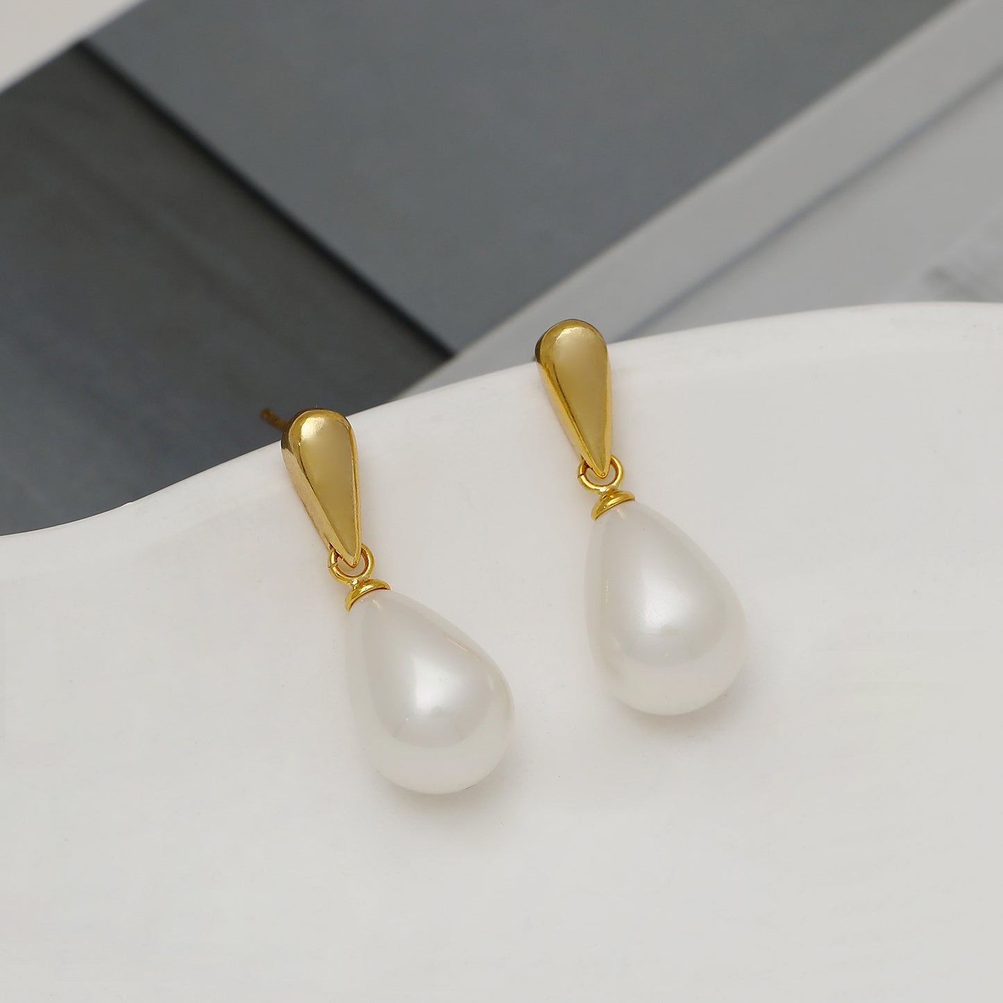 Pearl Designer Model Sweet Cool Style Stylish Earrings