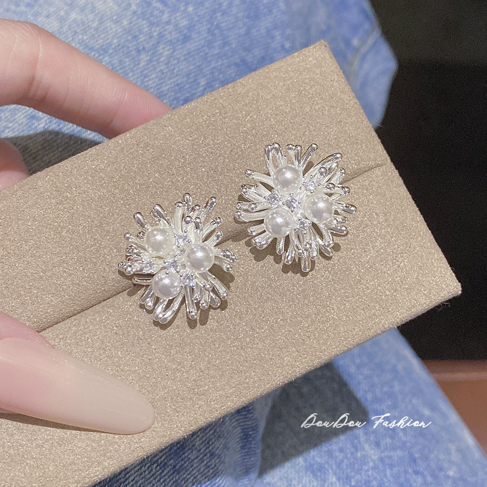Women's Sier High-grade Unique Fireworks Beautiful Pearl Design Rings