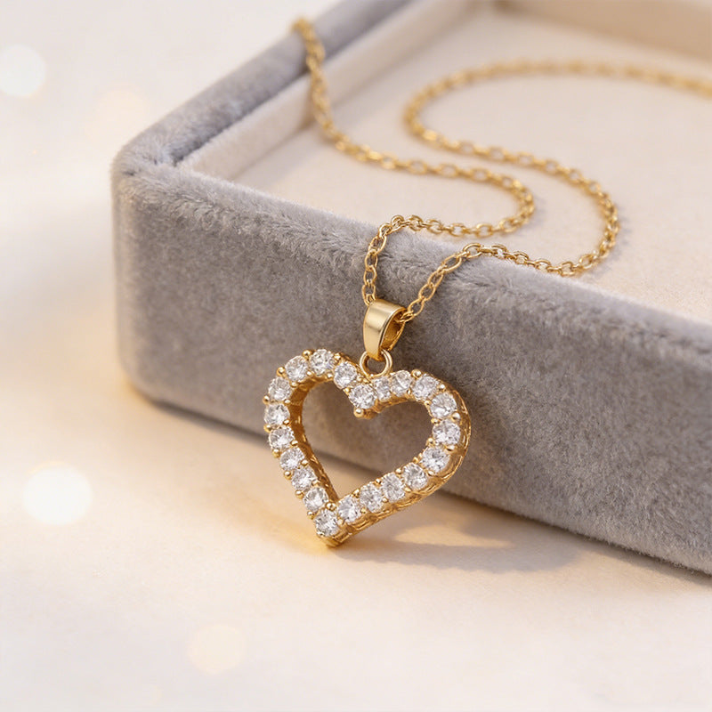 Fashion Female Design Light Luxury Minority Clavicle Chain Pendants