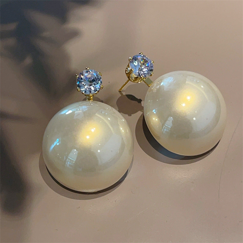 Style Apple Large Pearl Advanced Personality Earrings