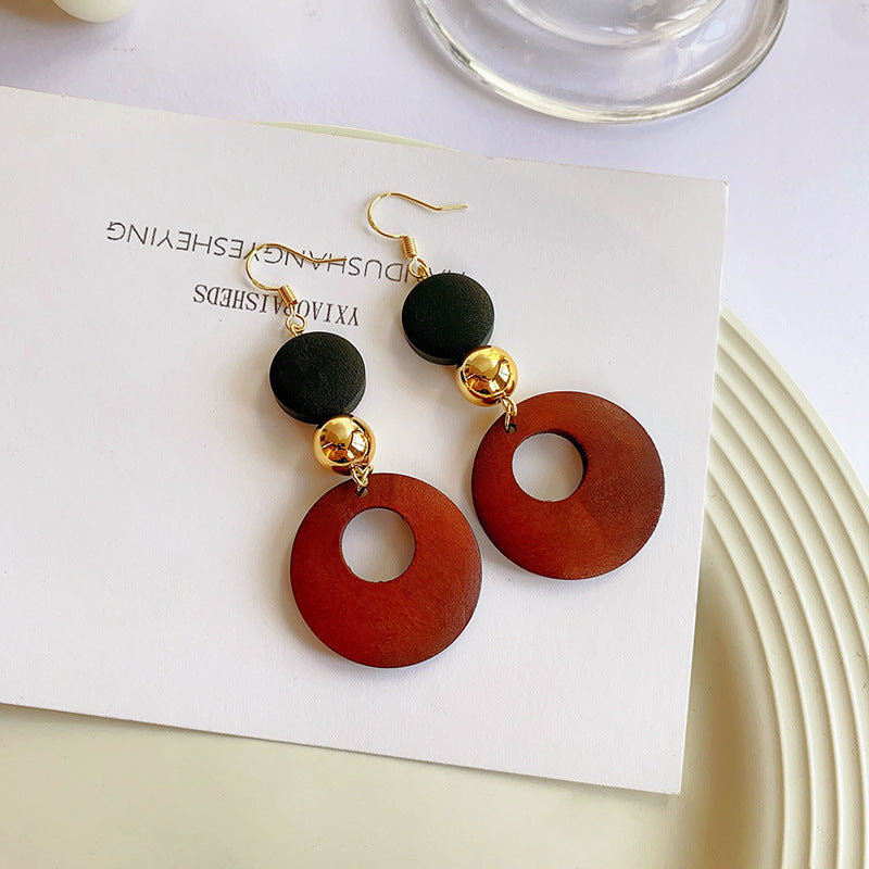 Unique Design Sense High-grade Light Luxury Minority Wood Long Earrings