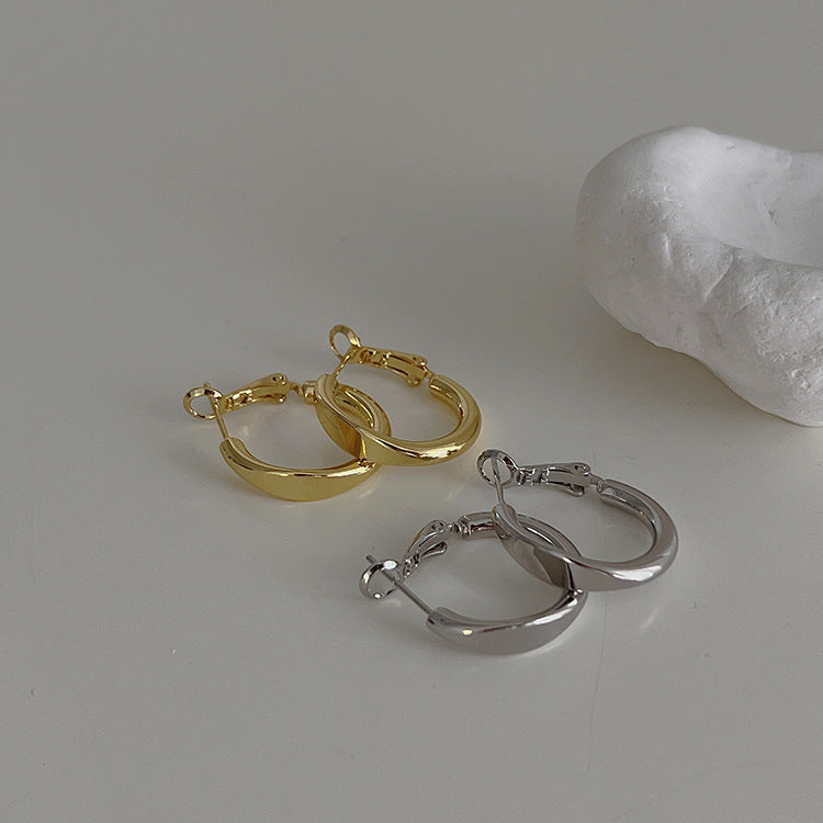 Boucles d'oreilles personnalisées simples en métal irrégulier de haute qualité pour femmes