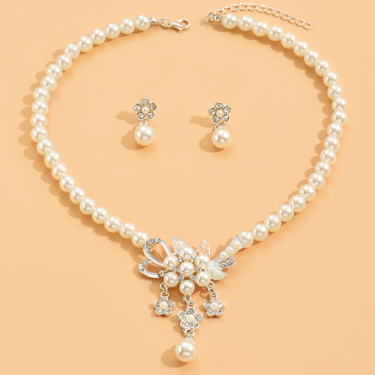 Fashion Pearl Flower Suite Female Alloy Electroplated Rose Jewelry Set