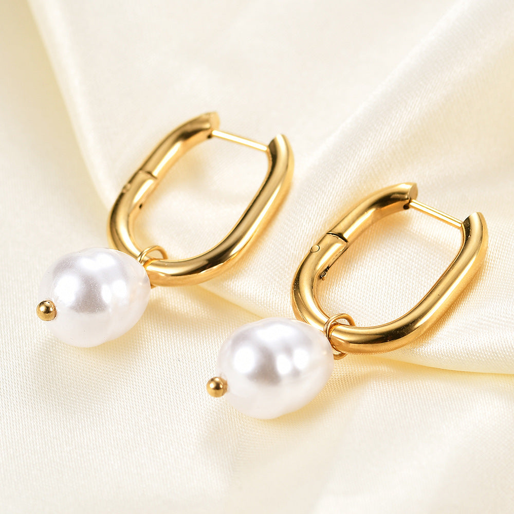 Women's Imitation Pearl U-shaped Hollow Stainless Steel Fashion Simple Earrings