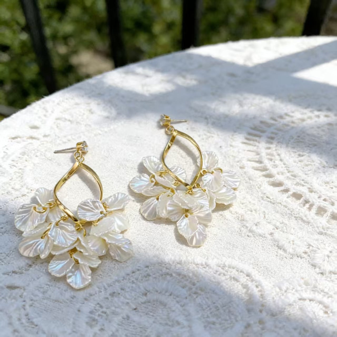 Style Fairy Petal Fringed Light Luxury High-grade Design Earrings