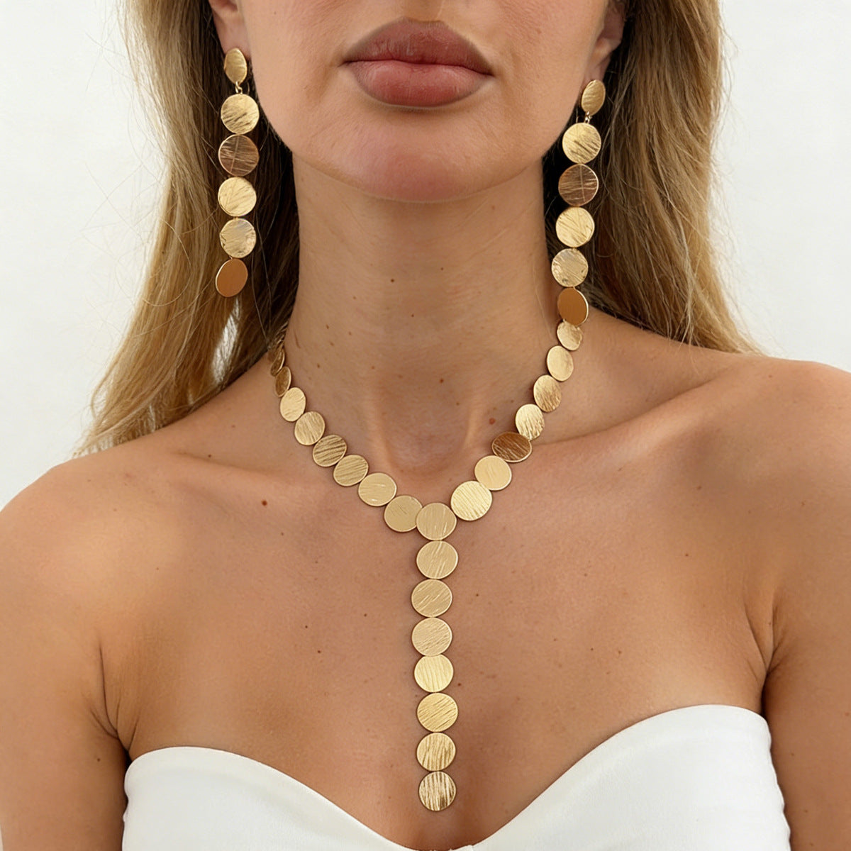 Women's Metal Wafer Y-shaped Tassel Fashion Geometry Pattern Glossy Scratch Necklace